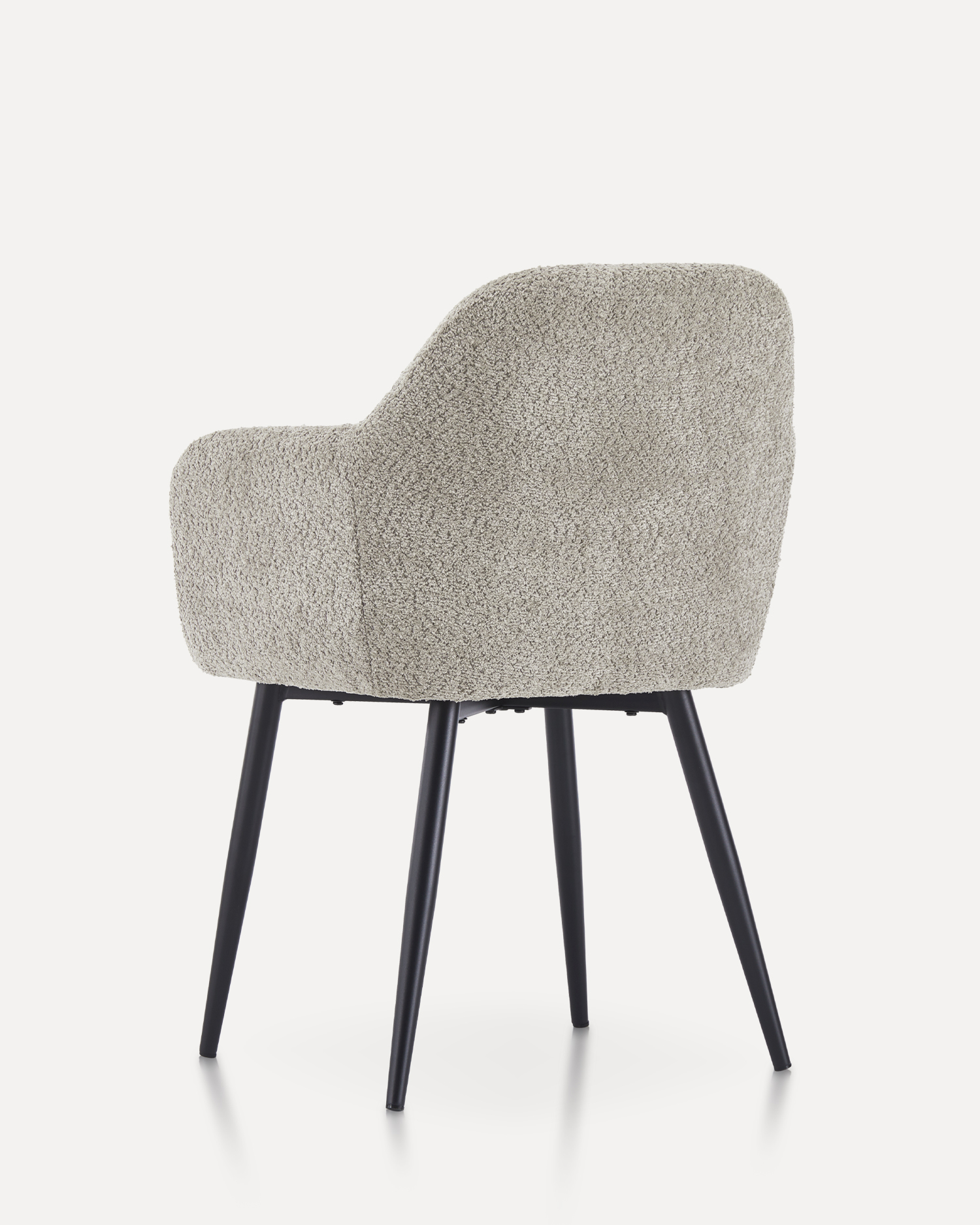 Yumuşak döşemeli yemek sandalyesi Yumuşak döşemeli yemek sandalyesi