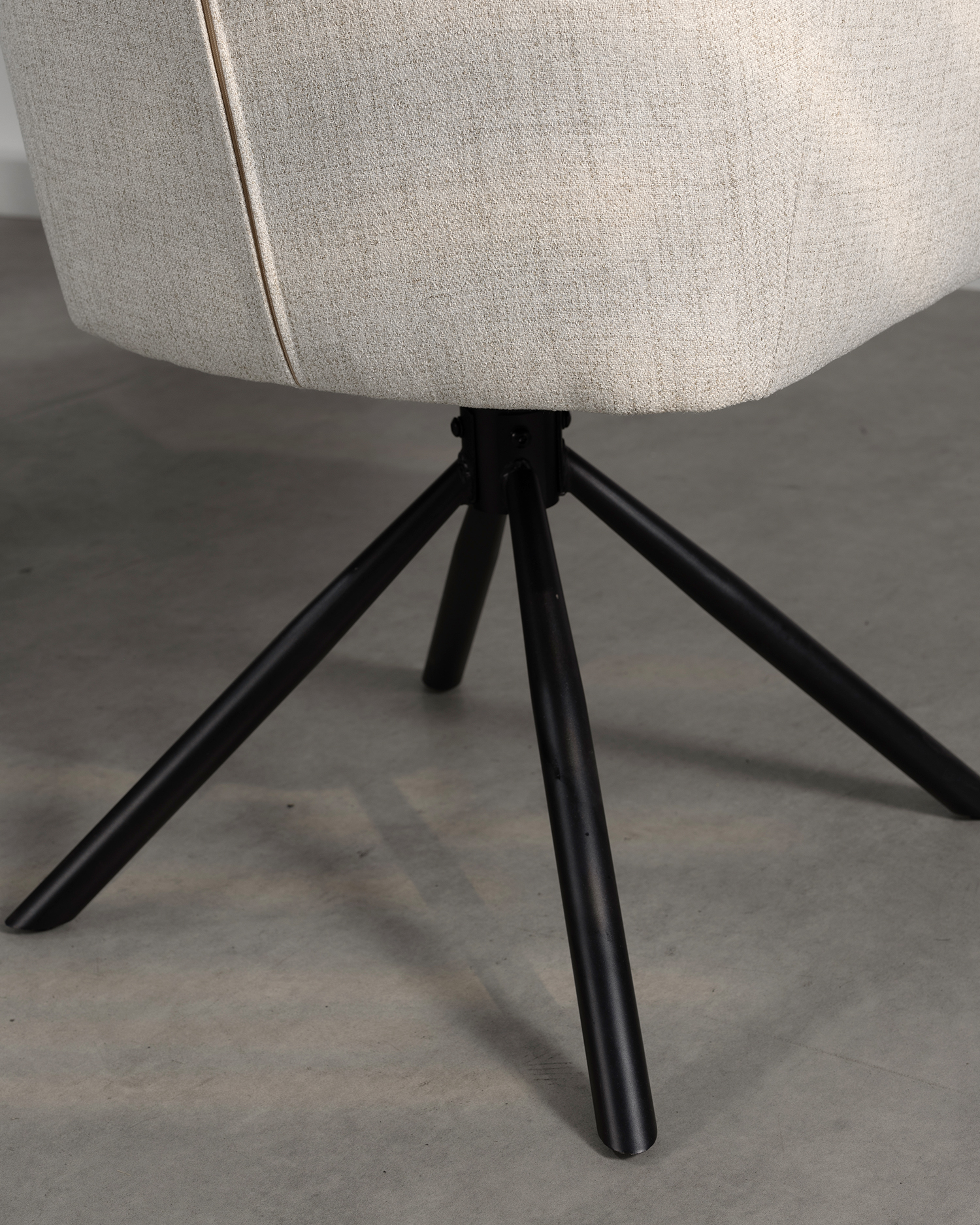 Döner kumaş yemek sandalyesi Döner kumaş yemek sandalyesi