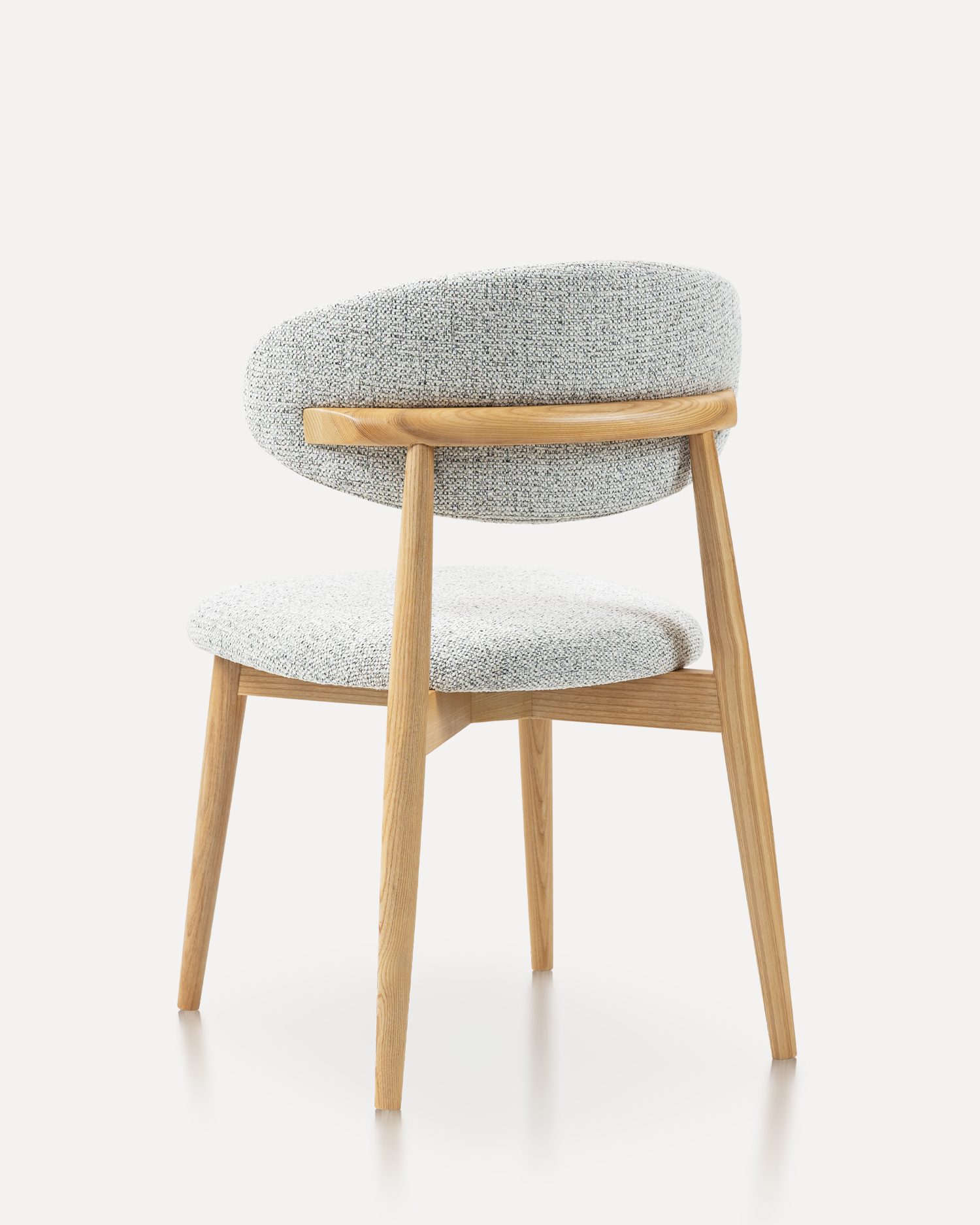 Döşemeli katı ahşap sandalyeler Döşemeli katı ahşap sandalyeler