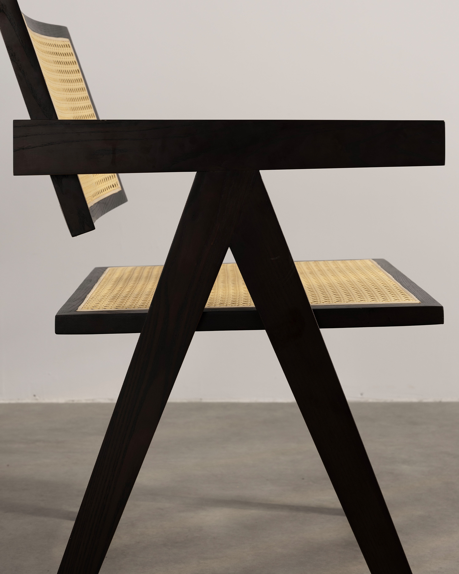 Minimalist rattan ahşap yemek sandalyeleri Minimalist rattan ahşap yemek sandalyeleri