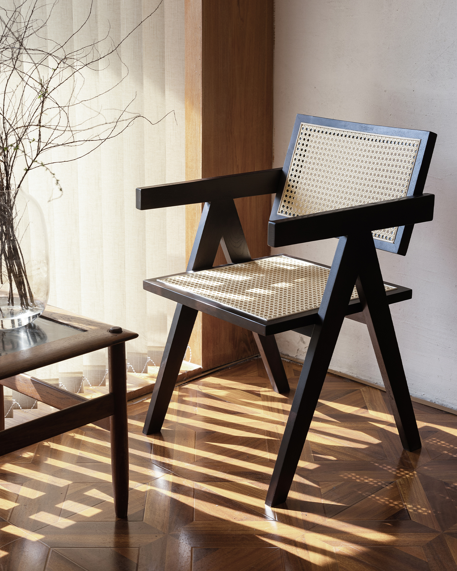 Minimalist rattan ahşap yemek sandalyeleri Minimalist rattan ahşap yemek sandalyeleri