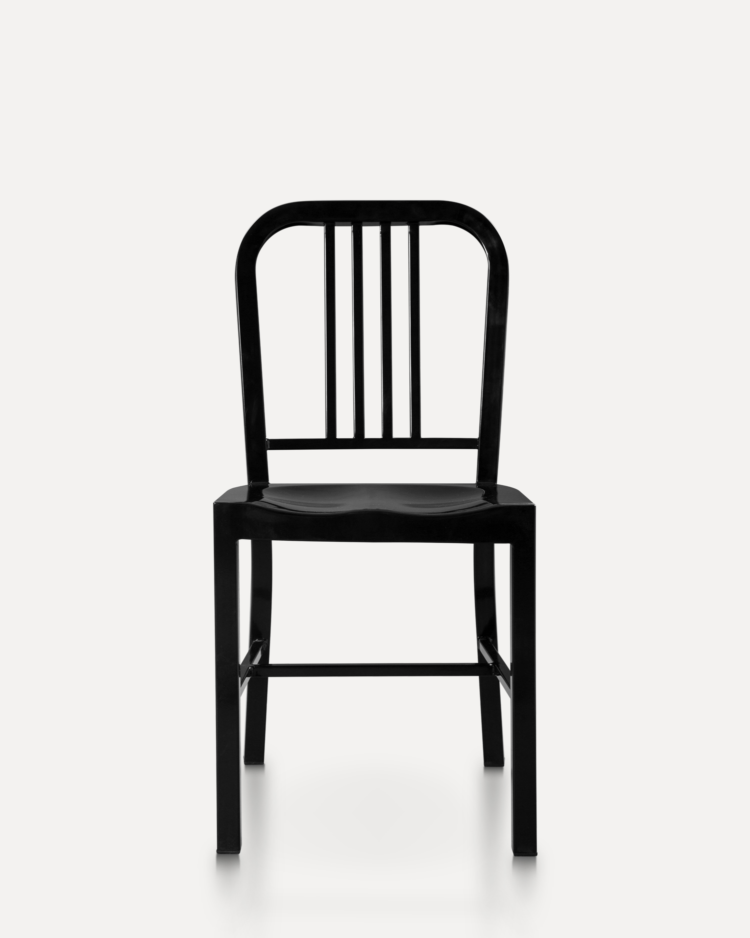 Zamansız Tasarım Demir Sandalye Zamansız Tasarım Demir Sandalye